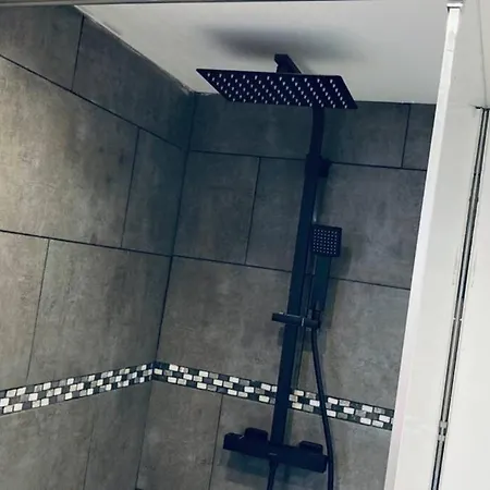 L'anthracite - Vue Pyrenees Et Parking Facile דירה מונרז'ו